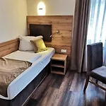 فندق Heidehotel Soltauer Hof
