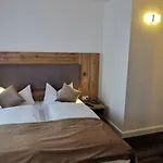 فندق Heidehotel Soltauer Hof 4*