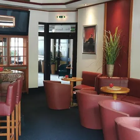 מלון Heidehotel Soltauer Hof סולטאו