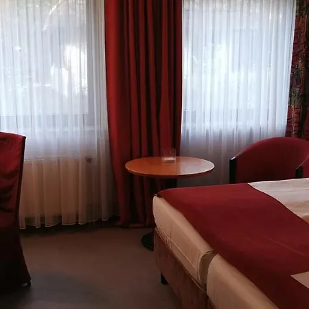 Heidehotel Soltauer Hof 4* סולטאו