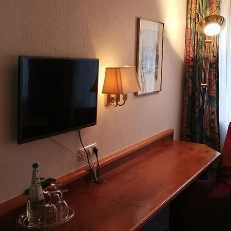 Heidehotel Soltauer Hof מלון סולטאו