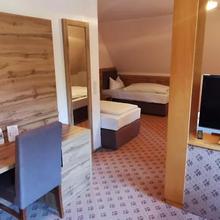 מלון Heidehotel Soltauer Hof 4*